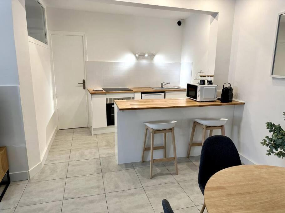 Le Nid Douillet Lägenhet Nîmes Exteriör bild