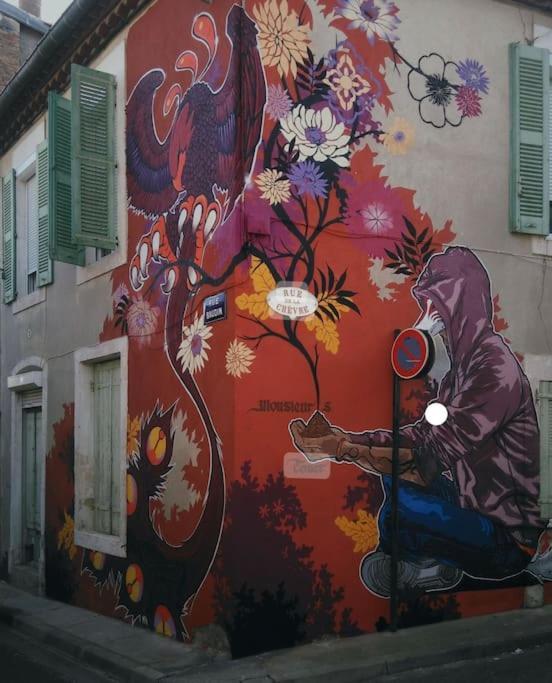 Le Nid Douillet Lägenhet Nîmes Exteriör bild